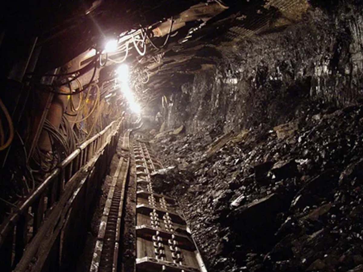 Pakistan के क्वेटा में खदान में विस्फोट; चार की मौत, आठ अभी भी फंसे Pakistan के क्वेटा में खदान में विस्फोट; चार की मौत, आठ अभी भी फंसे