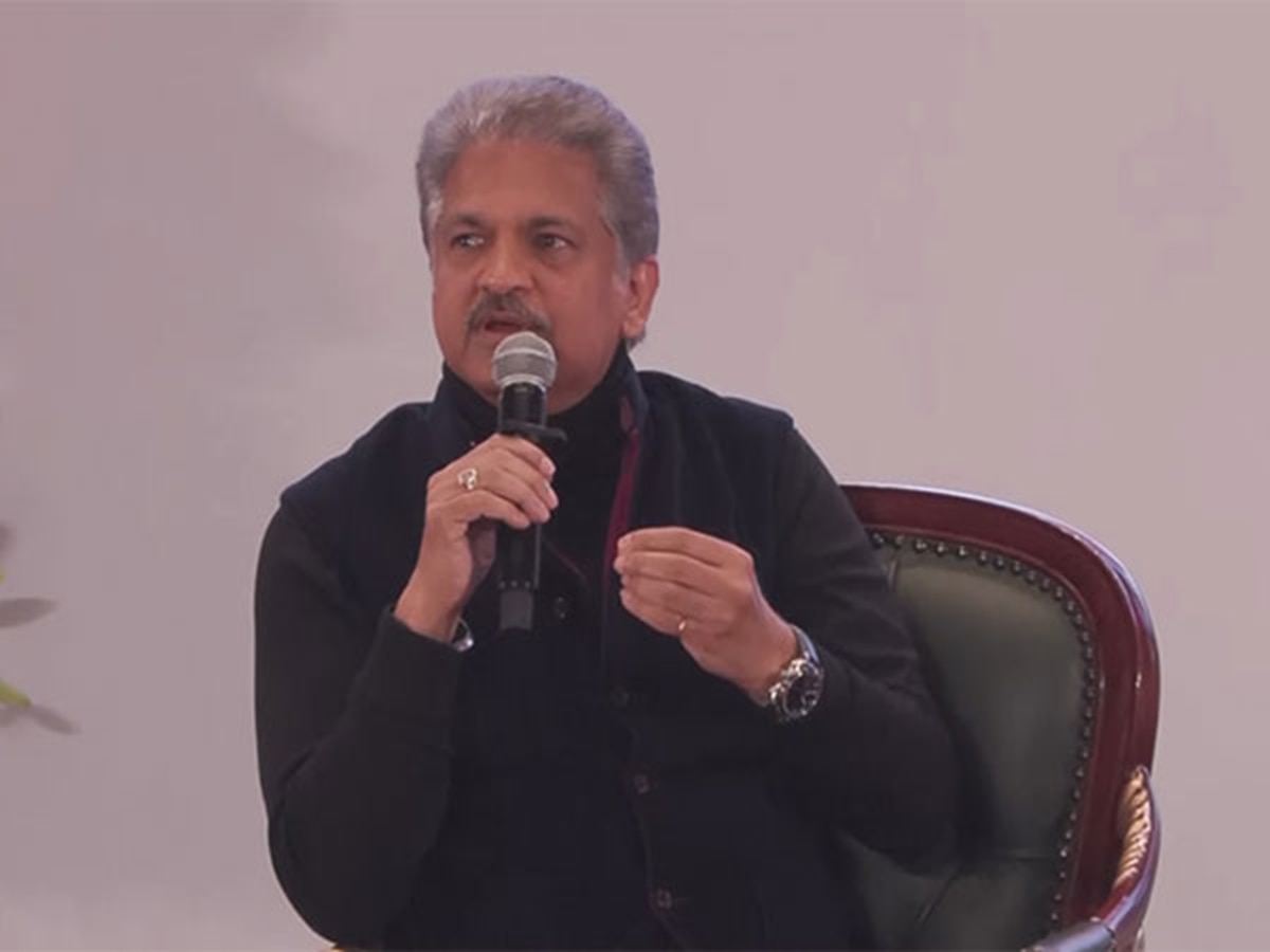 Anand Mahindra Reply amid L&T 90 Hours Statement