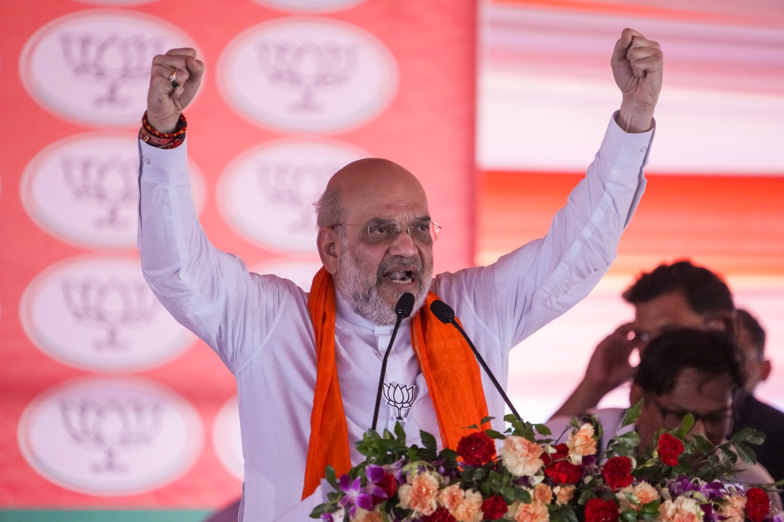 'जनता ने किया शरद पवार की पीठ में छुरा घोंपने वाली राजनीति का THE END', महाराष्ट्र में गरजे शाह 'जनता ने किया शरद पवार की पीठ में छुरा घोंपने वाली राजनीति का THE END', महाराष्ट्र में गरजे शाह