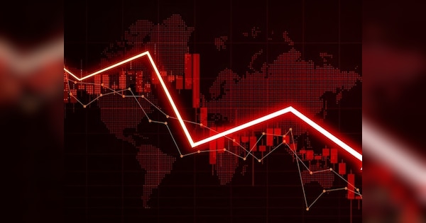 सेंसेक्स में 1,100 अंकों से ज्यादा की गिरावट, आज क्यों शेयर बाजार इतना गिरा?