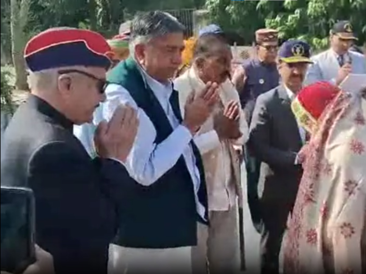 Sikar News: आज सीकर दौरे पर रहे राज्य सैनिक कल्याण बोर्ड अध्यक्ष प्रेम सिंह बाजोर , पूर्व सैनिकों के साथ मनाया वेटरन्स डे