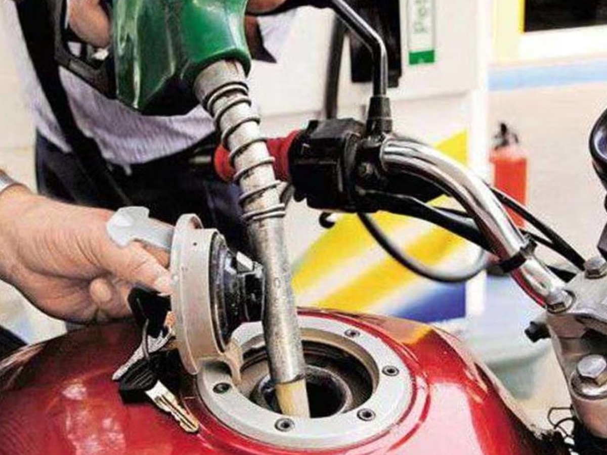  Petrol Pump पर भूल से भी ना करें ये काम नहीं तो पड़ जाएंगे मुसीबत में!