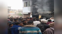 Sawai Madhopur News: शॉर्ट-सर्किट से साड़ी की दुकान में लगी भीषण आग 