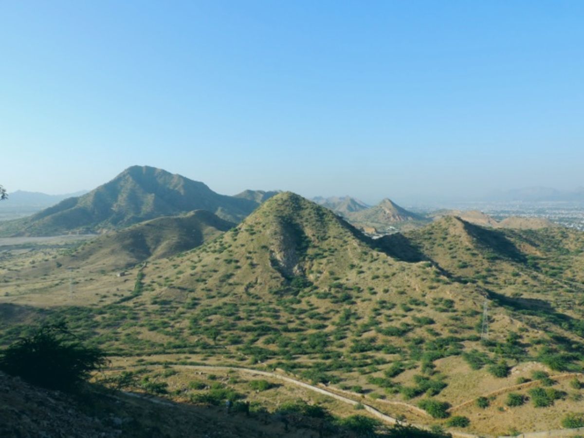 Rajasthan Tourism: राजस्थान के 'माउंट एवरेस्ट' पर हुआ था महाराणा प्रताप का राज्याभिषेक! जो बनेगा टूरिस्ट प्लेस Rajasthan Tourism: राजस्थान के 'माउंट एवरेस्ट' पर हुआ था महाराणा प्रताप का राज्याभिषेक! जो बनेगा टूरिस्ट प्लेस