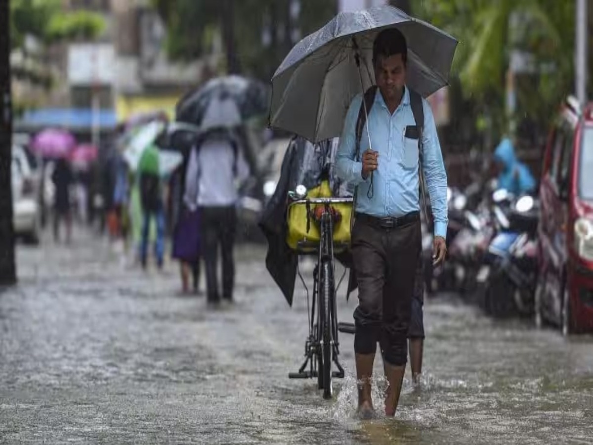 Delhi NCR Weather: दिल्ली-NCR में तेज आंधी के साथ होगी दो दिन बारिश, दिल्लीवासी हो जाए सावधान