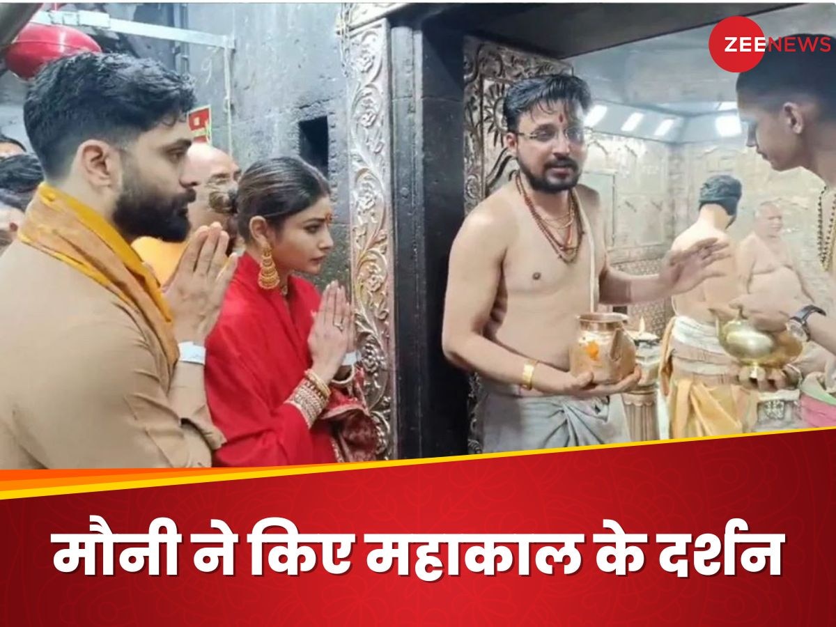 Mouni Roy in Mahakal Temple Ujjain