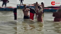 ई साला कप नामदे.....महाकुभ में RCB की जर्सी को डुबकी लगवाता दिखा शख्स, वीडियो इंटरनेट पर हुआ वायरल 