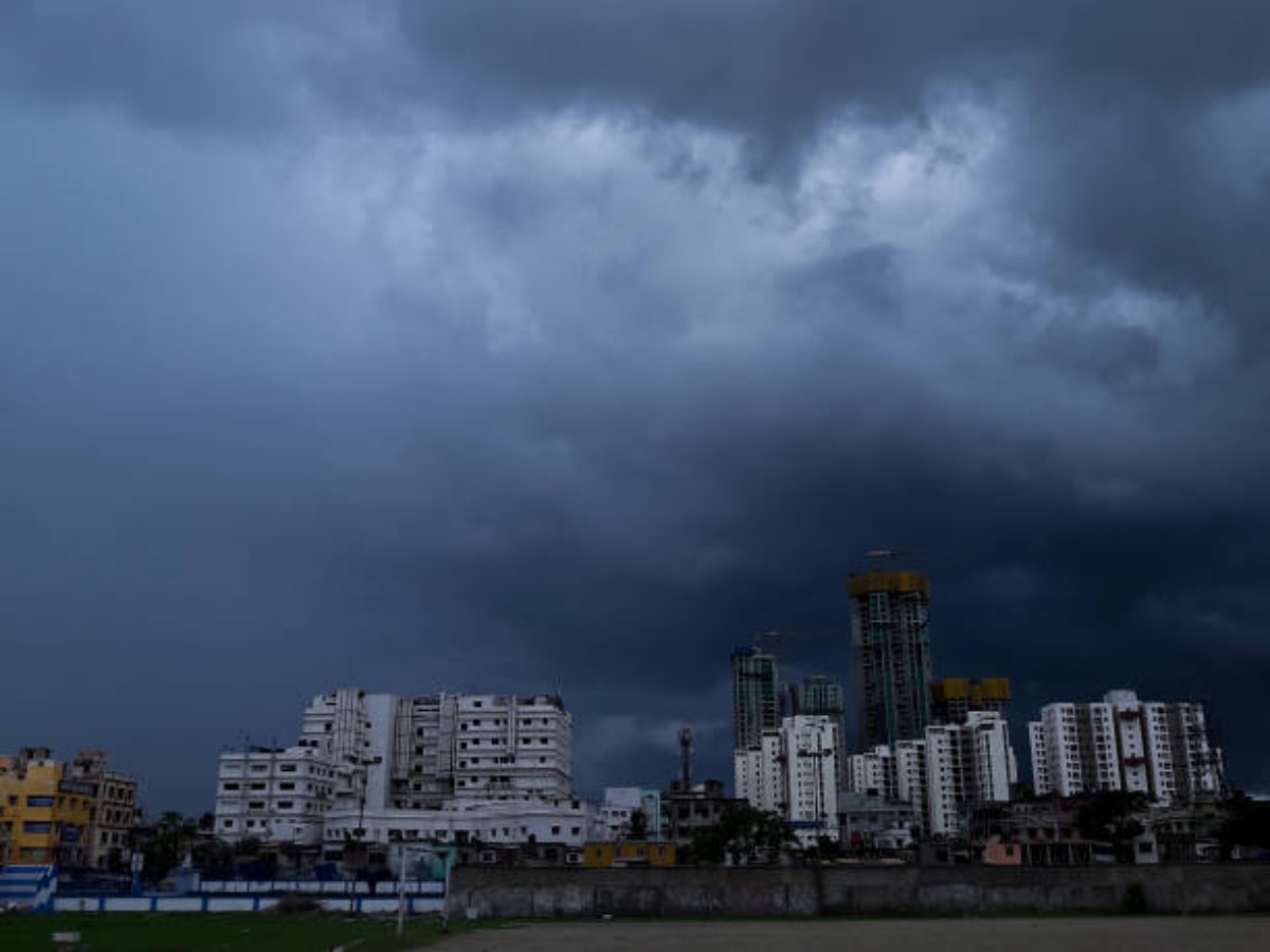 Rajasthan Weather Update: राजस्थान में पश्चिमी विक्षोभ काटेगा उधम, 8 जिलों में गरज-चमक के साथ होगी बारिश, ओले भी गिरेगा, IMD ने जारी किया अलर्ट 