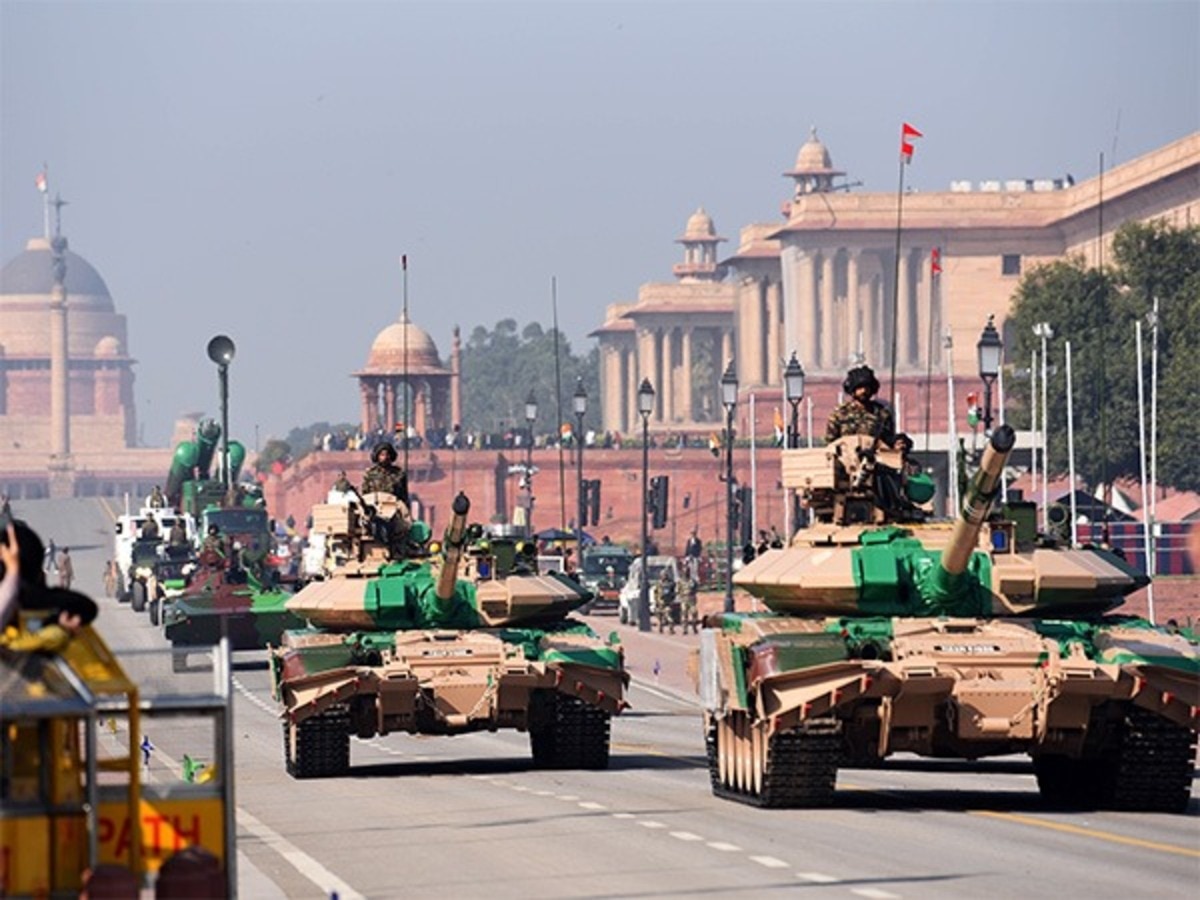 Republic Day Rehearsal: दिल्ली में इन मार्गों पर गणतंत्र दिवस परेड के लिए फुल ड्रेस रिहर्सल 