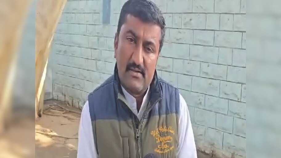 भारत-पाकिस्तान बार्डर के गांव के सरपंच को दिल्ली से आया फोन, पिछले साल हुआ था सर्वे  
