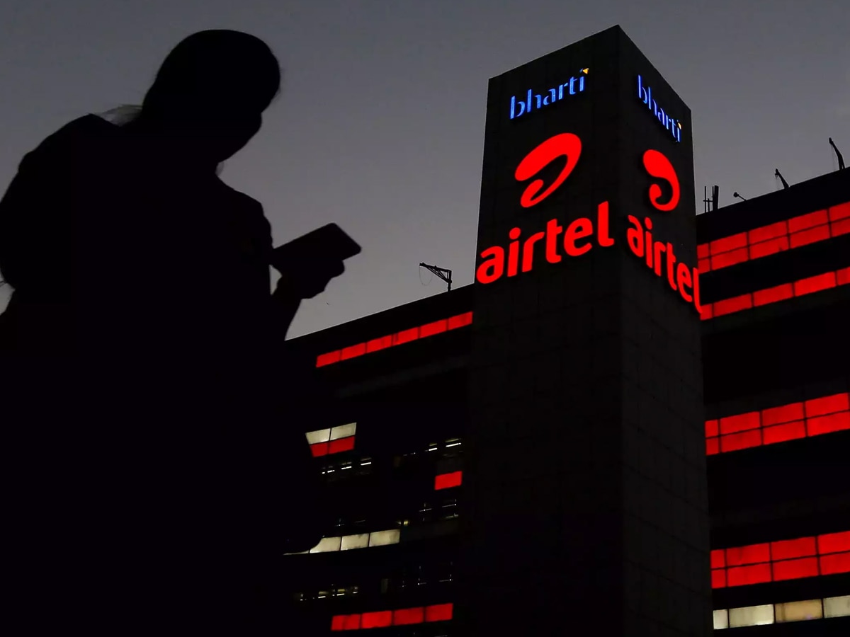 TRAI लाया नया नियम और 'खेल' कर गया Airtel! 365 दिन वाले Plan से हटा डाला डेटा, बेचैन हुए यूजर्स