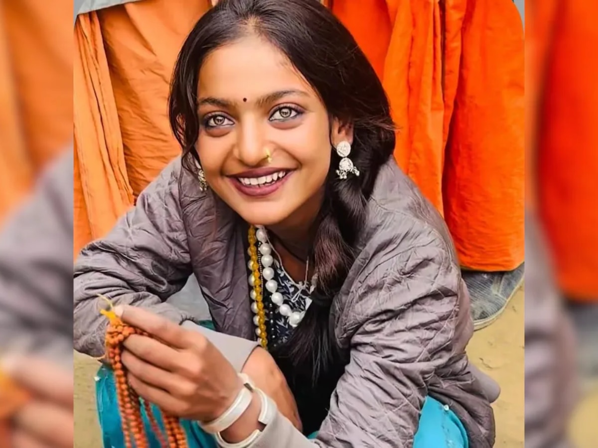 Mahakumbh Viral Girl Monalisa