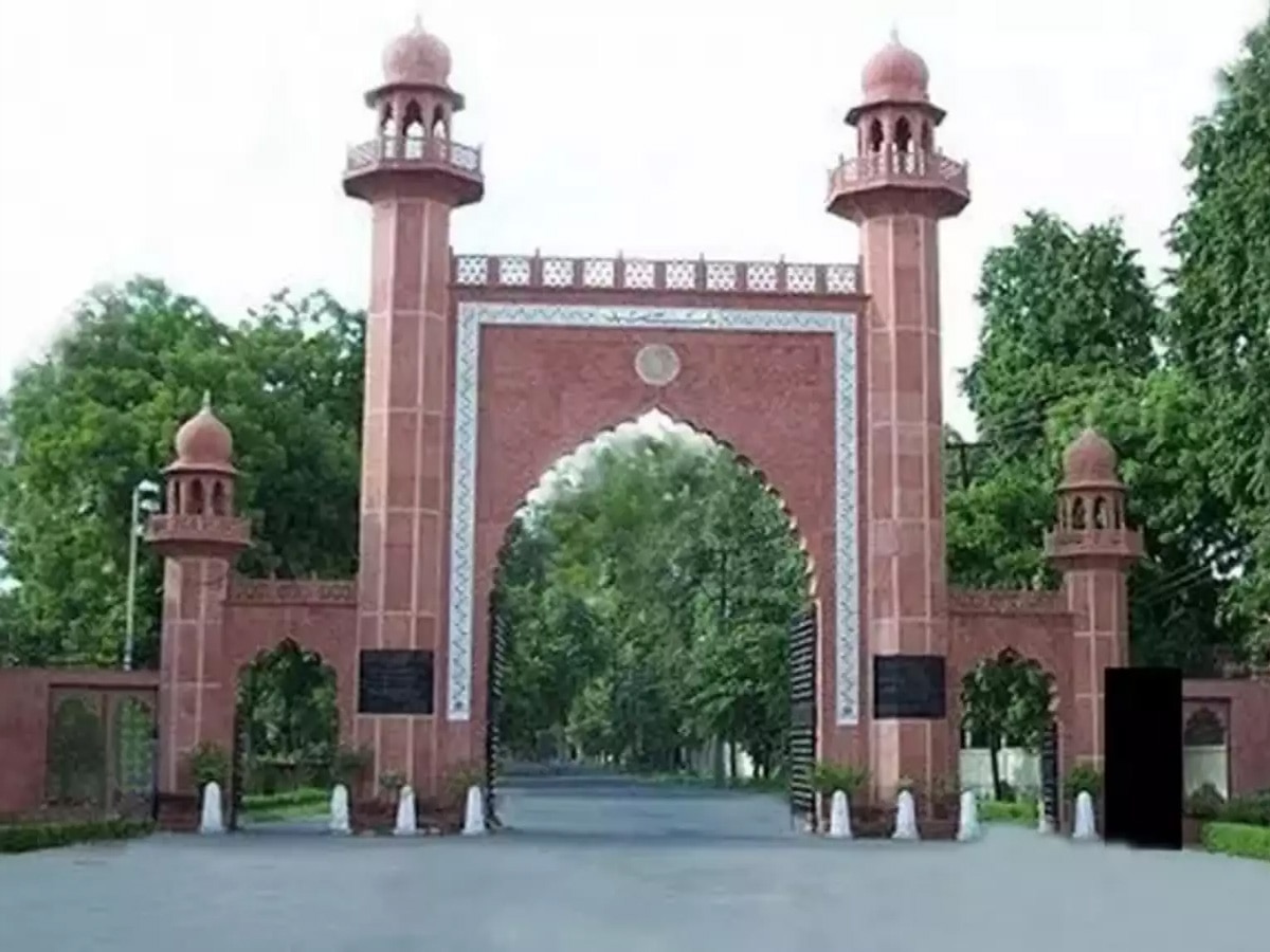 Aligarh: सोशल मीडिया पर न करें ऐसे पोस्ट; AMU के विदेशी छात्रों को एडमिन की नसीहत