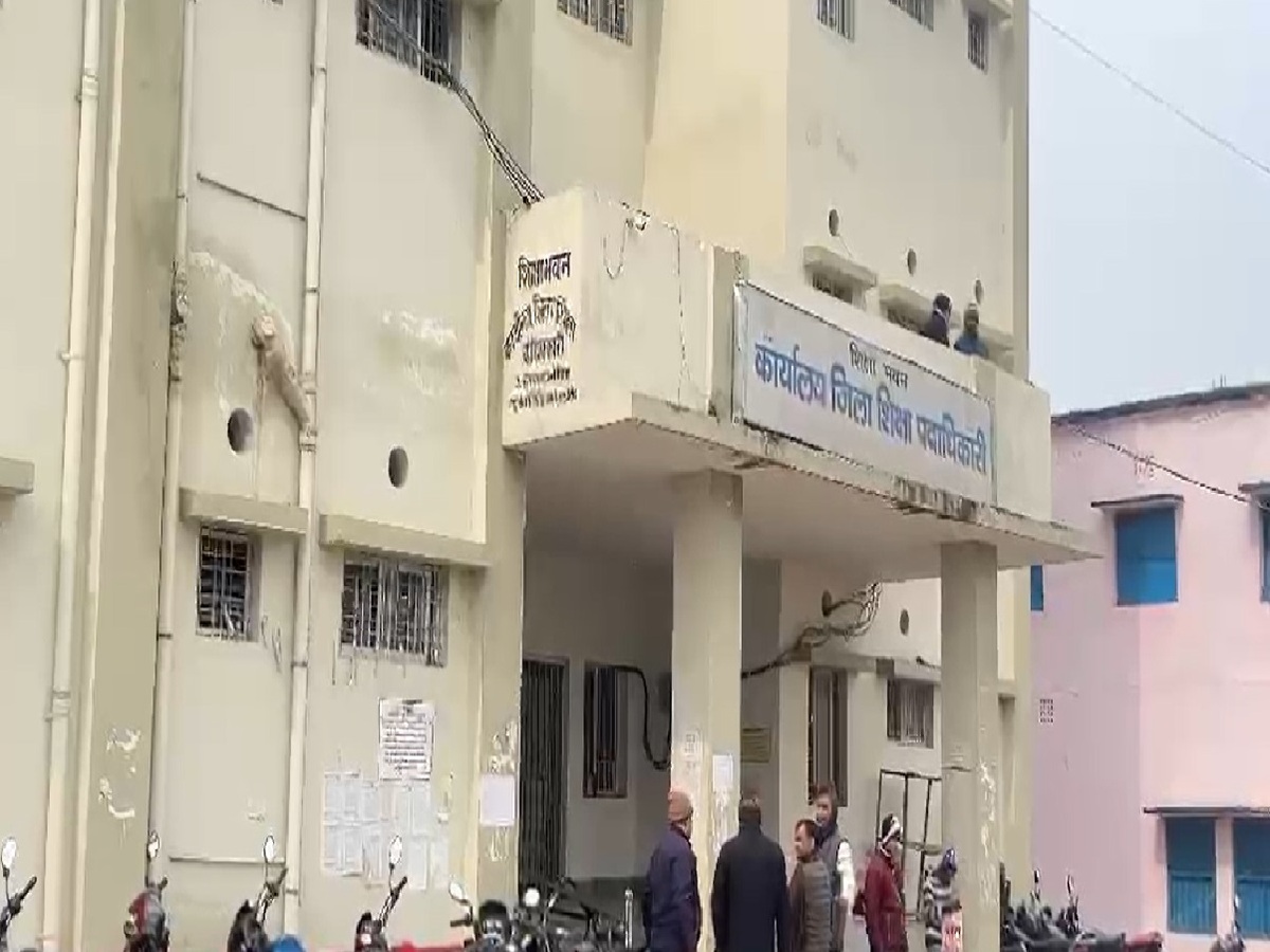 डेक्स बेंच कमीशन