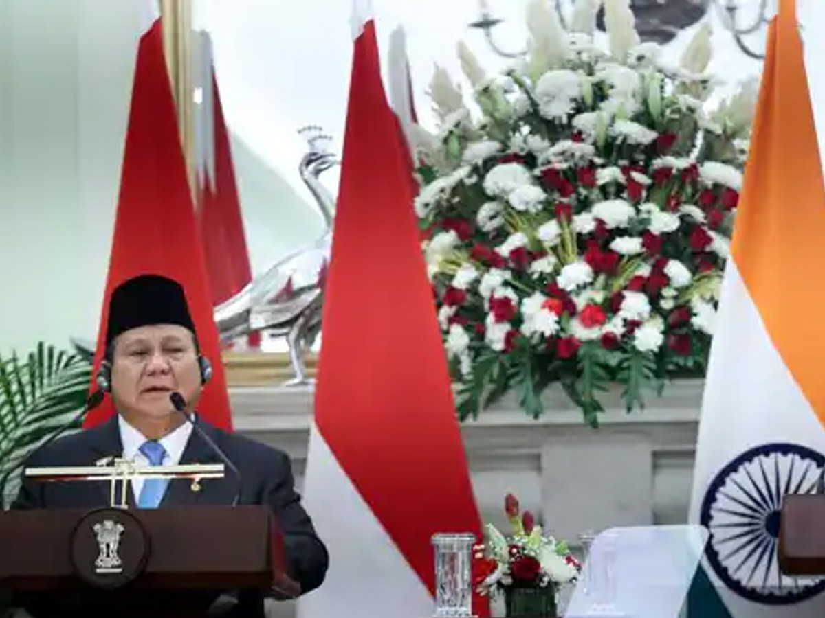 Republic Day Special: इंडोनेशिया में 28 करोड़ मुसलमानों के बीच 10 हजार से ज्यादा मंदिर, क्या है 'मिशन सनातन'? Republic Day Special: इंडोनेशिया में 28 करोड़ मुसलमानों के बीच 10 हजार से ज्यादा मंदिर, क्या है 'मिशन सनातन'?