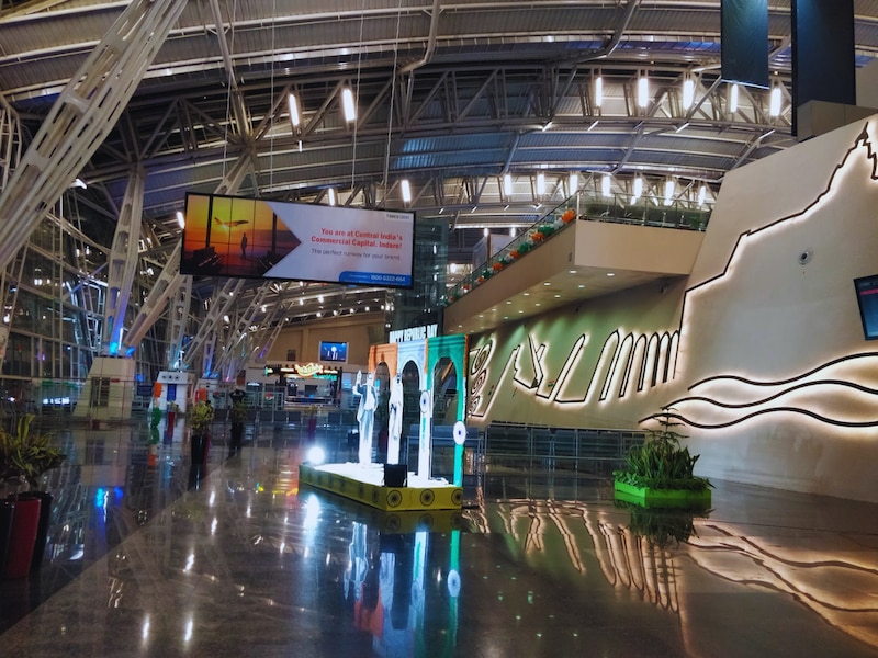 फ्लाइट का  शेड्यूल 