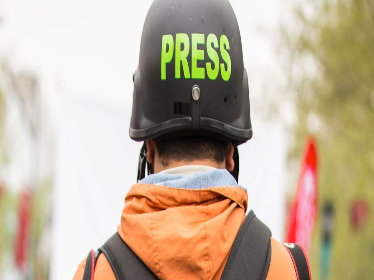 पाकिस्तान भी अपने पत्रकारों पर करता है शक; इस पॉपुलर सीनियर जर्नलिस्ट को पुलिस ने उठाया पाकिस्तान भी अपने पत्रकारों पर करता है शक; इस पॉपुलर सीनियर जर्नलिस्ट को पुलिस ने उठाया