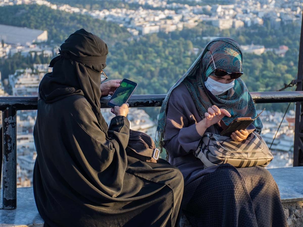 मुस्लिम देश में लागू हुआ नकाब पर पाबंदी का कानून; हिजाब को लेकर है ये नियम मुस्लिम देश में लागू हुआ नकाब पर पाबंदी का कानून; हिजाब को लेकर है ये नियम