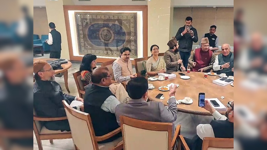 सोमवार को संसद में पेश होगी JPC की रिपोर्ट; इसलिए भड़क गए विपक्षी नेता