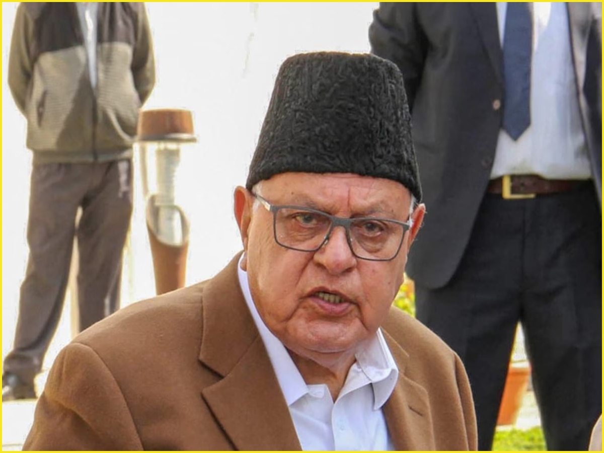 Farooq Abdullah On Kumb Mela: महाकुंभ में जाने के सवाल पर फारूक अब्दुल्ला बोले, मैं घर में नहाता हूं