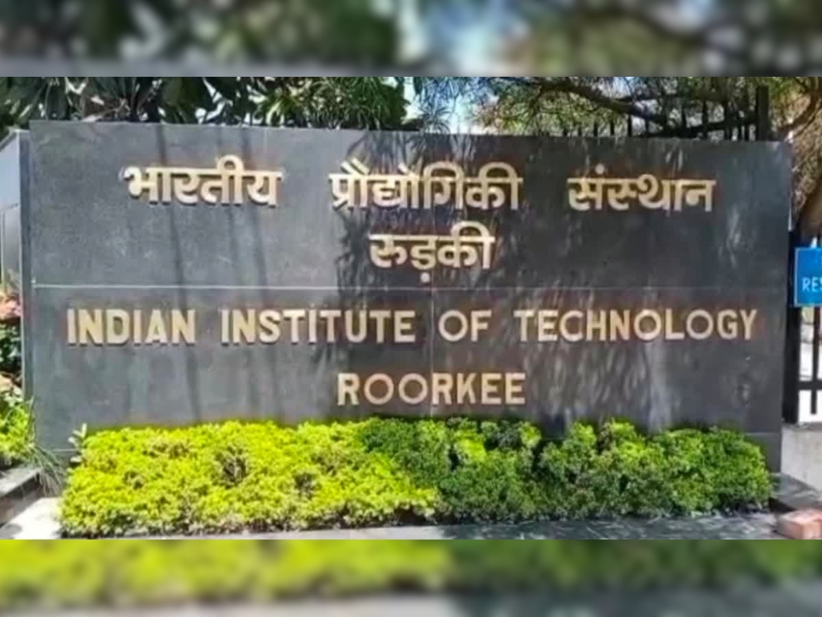 IIT रुड़की की छात्रा ने दे दी जान, हॉस्टल में लटका मिला बीटेक स्टूडेंट का शव