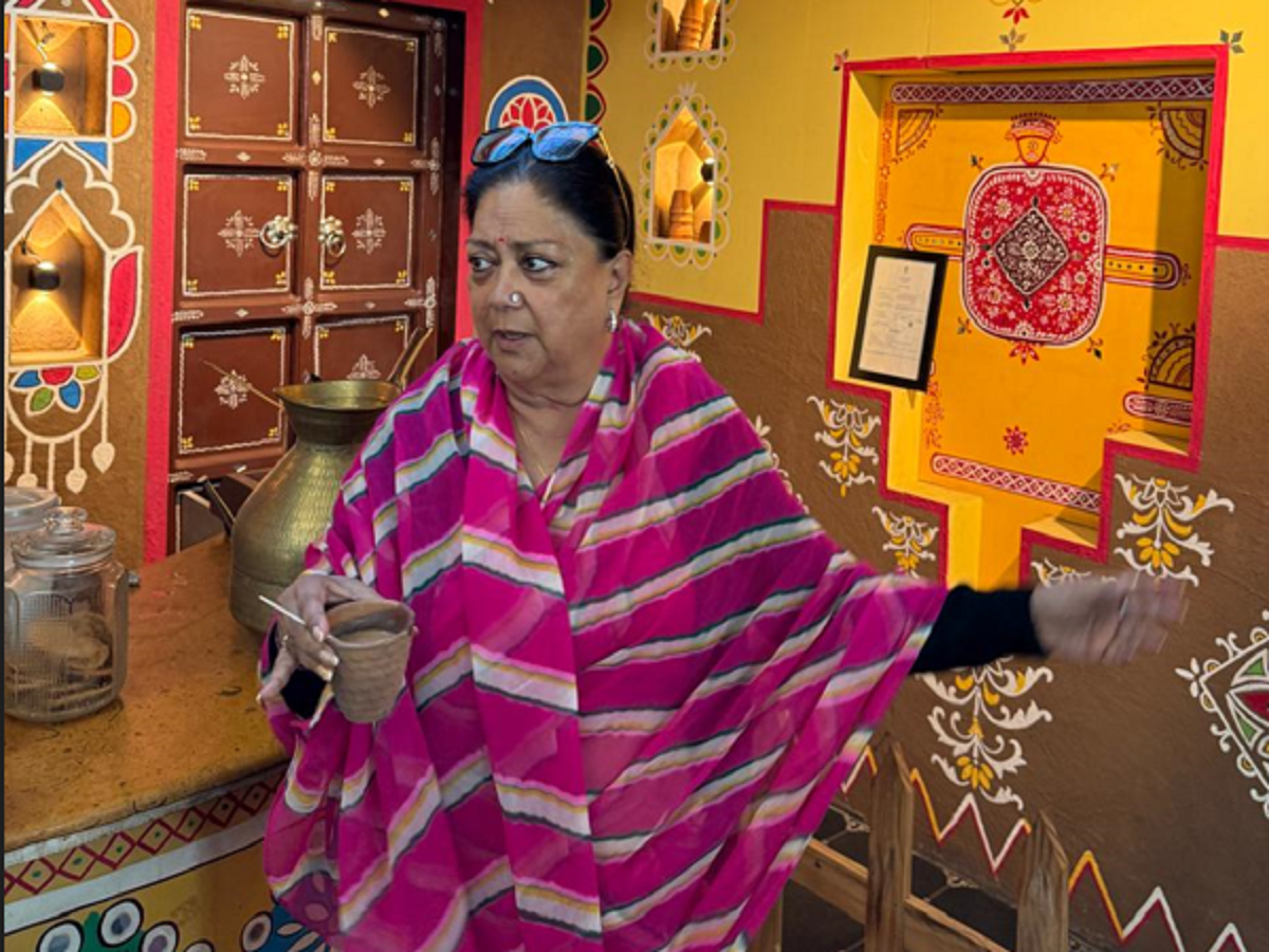 Rajasthan Politics: 'दिल्ली में इस बार नो आपदा... जीतेगी भाजपा', चुनाव परिणाम से पहले वसुंधरा राजे का बड़ा दावा Rajasthan Politics: 'दिल्ली में इस बार नो आपदा... जीतेगी भाजपा', चुनाव परिणाम से पहले वसुंधरा राजे का बड़ा दावा