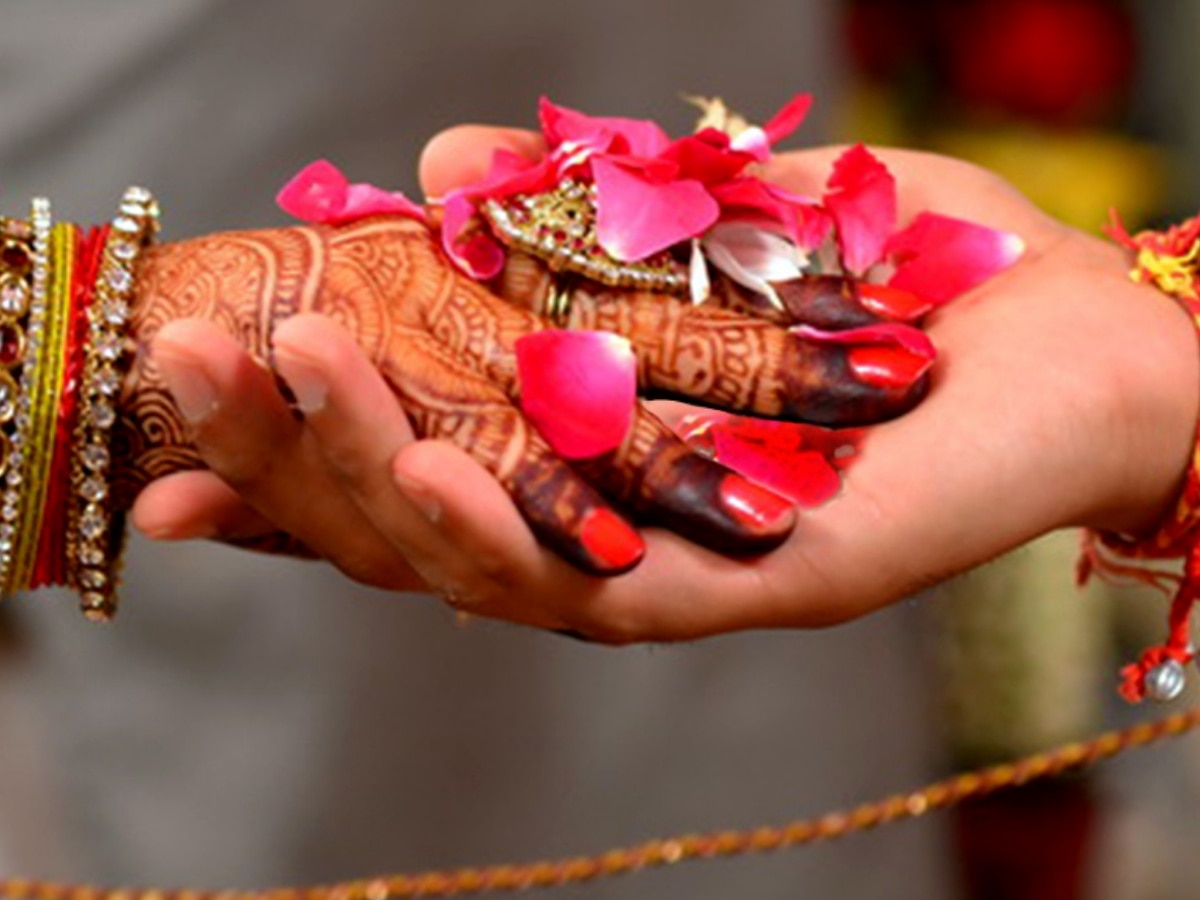 Rajasthan News: शादी करने से लड़का-लड़की बने अमीर, इस योजना के तहत मिला 20 करोड़ का फायदा Rajasthan News: शादी करने से लड़का-लड़की बने अमीर, इस योजना के तहत मिला 20 करोड़ का फायदा