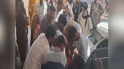 ट्रक और स्विफ्ट गाड़ी में भिड़ंत, कार ड्राइवर को ट्रक चालक ने क्रेन से निकाला बाहर 