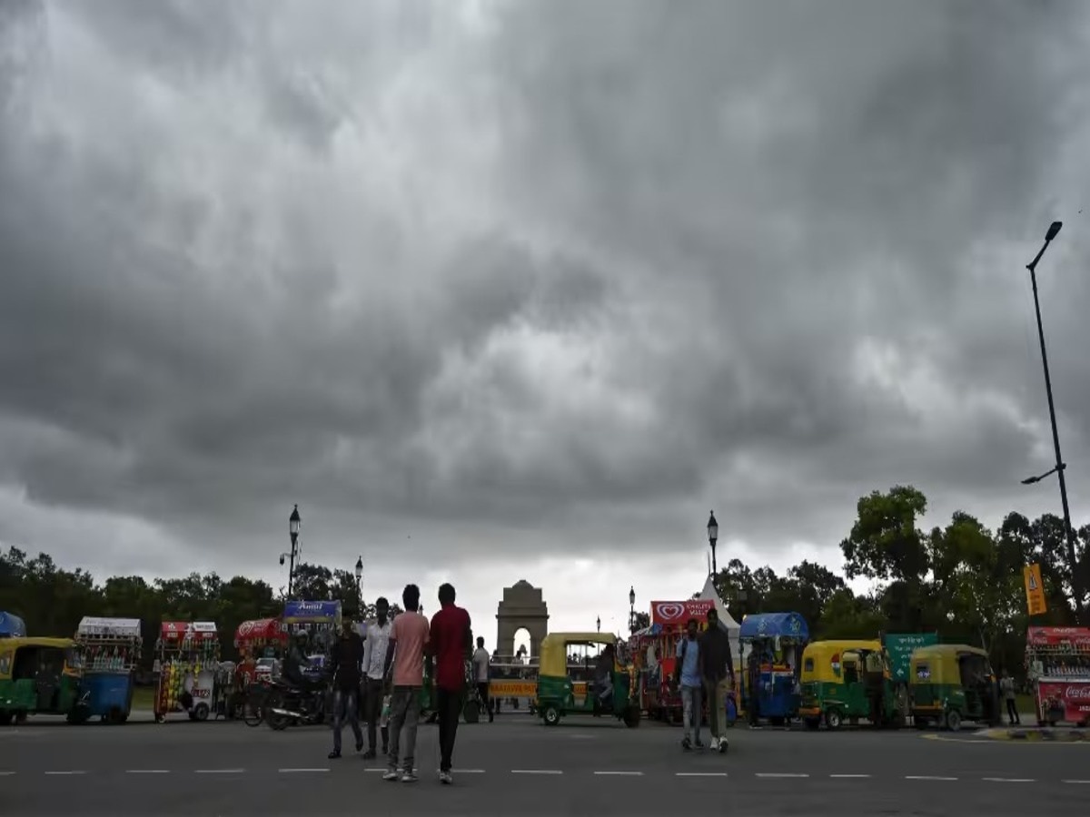 Delhi-NCR Weather: फरवरी में पड़ेगी मार्च जैसी गर्मी, 30 डिग्री तक पहुंच जाएगा पारा