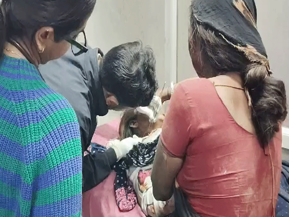 Rajasthan Crime: जीजा से साली के गले पर मारा चाकू, पत्नी के साथ हर रोज... Rajasthan Crime: जीजा से साली के गले पर मारा चाकू, पत्नी के साथ हर रोज...