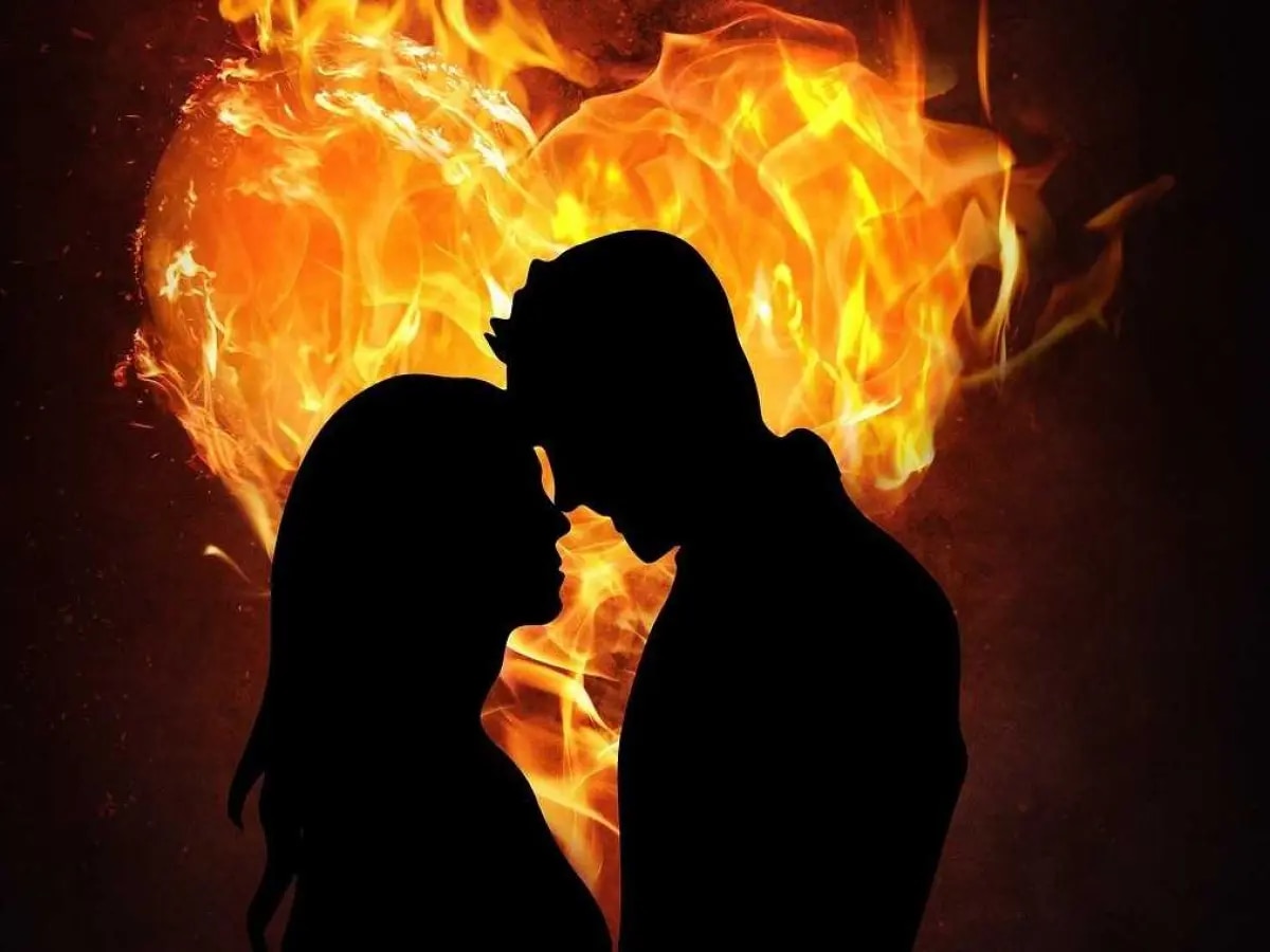 Rajasthan Crime: वैलेंटाइन डे पर बेवफा बॉयफ्रेंड को GF ने दिया ऐसा गिफ्ट, जानकर लोगों के उड़ गए होश Rajasthan Crime: वैलेंटाइन डे पर बेवफा बॉयफ्रेंड को GF ने दिया ऐसा गिफ्ट, जानकर लोगों के उड़ गए होश