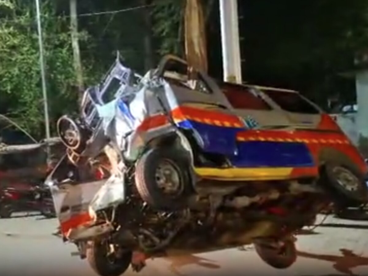 Sikar News: महाकुंभ से लौट रही तेज रफ्तार बस की एम्बुलेंस में भिड़ंत, चालक की दर्दनाक मौत