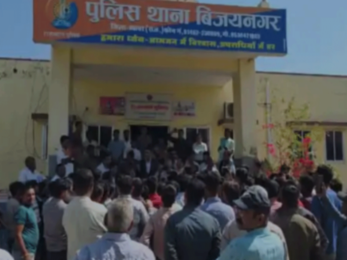 Ajmer Blackmail Scandal Case: नाबालिग लड़कियों के शोषण कांड में एसपी ने किए कई नए खुलासे, मिले कई एविडेंस! Ajmer Blackmail Scandal Case: नाबालिग लड़कियों के शोषण कांड में एसपी ने किए कई नए खुलासे, मिले कई एविडेंस!