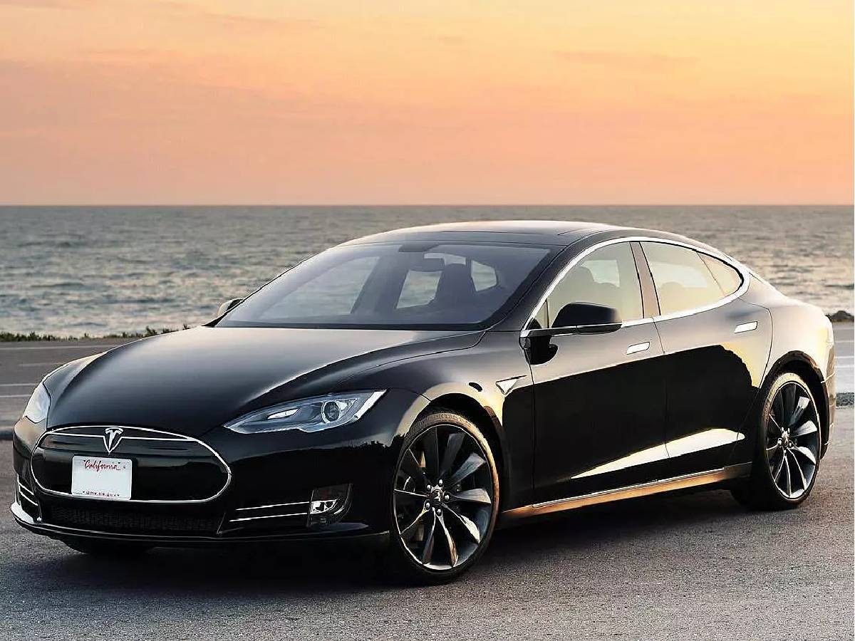 Tesla Car Price in India: कितनी होगी भारत में टेस्ला की पहली इलेक्ट्रिक कार की कीमत, हुआ खुलासा तो चौंका मारुति और महिंद्रा!