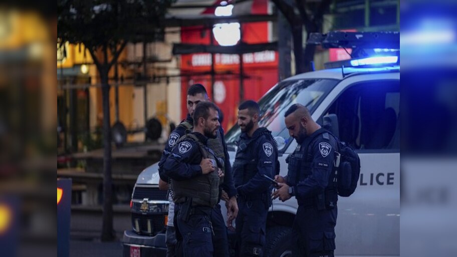 Israel: बसों में विस्फोट से दहला तेल अवीव, बम पर लिखा था खास मैसेज