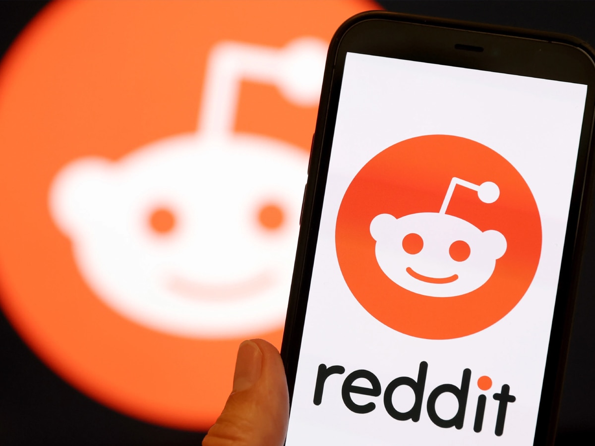 Reddit Down: चलते-चलते अचानक ठप हुआ रेडिट, मच गया हड़कंप; गुस्सा गए यूजर्स