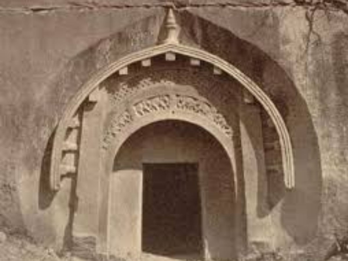 भारत की सबसे पुरानी गुफा कहां है? किसने बनाई और क्या है खासियत, जानें