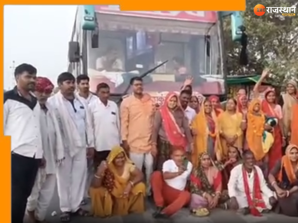 Bhilwara News: महाकुंभ की पवित्र यात्रा संपन्न, काशी-अयोध्या से लौटने पर यात्रियों का फूल-मालाओं से हुआ स्वागत