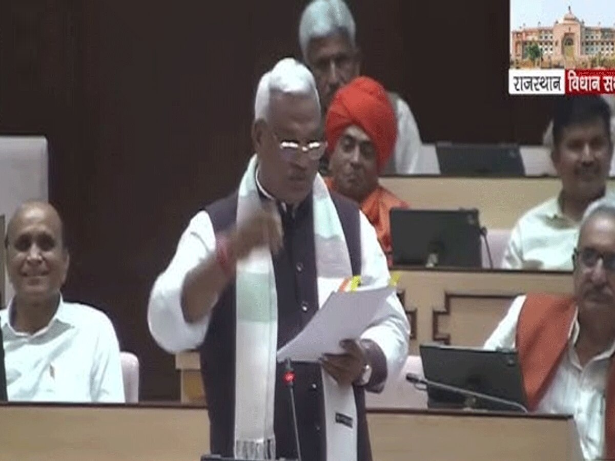 जयपुर सेंट्रल जेल में ठूस-ठूस कर भरे हुए है कैदी, विपक्ष के सवाल पर गृह राज्य मंत्री बेढम ने कहा- जेल शिफ्टिंग जल्द जयपुर सेंट्रल जेल में ठूस-ठूस कर भरे हुए है कैदी, विपक्ष के सवाल पर गृह राज्य मंत्री बेढम ने कहा- जेल शिफ्टिंग जल्द