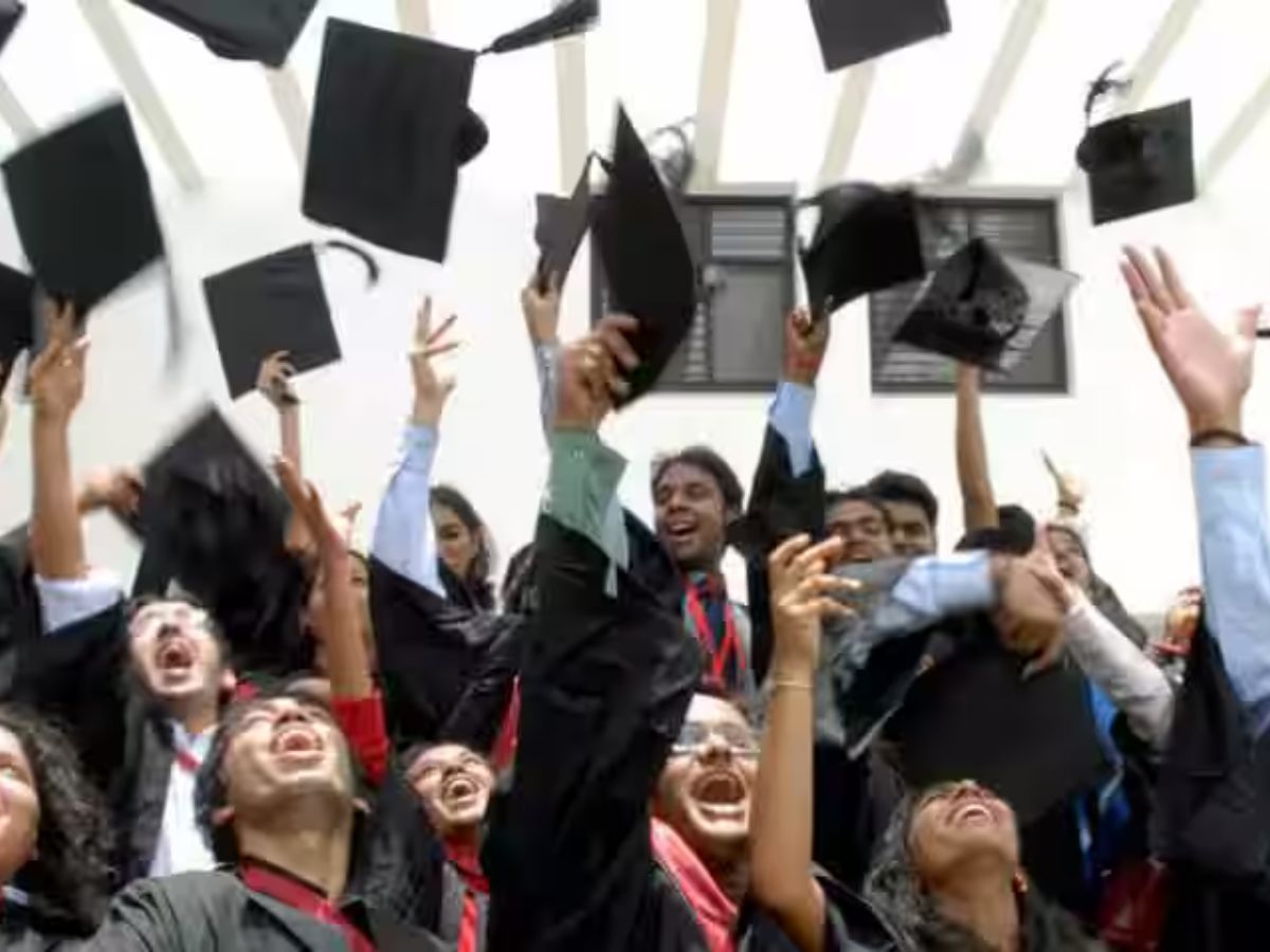 ଏଥର ସ୍ନାତକୋତ୍ତର ପାଠ୍ୟକ୍ରମରେ ଶୀଘ୍ର ନାମଲେଖା ଏଥର ସ୍ନାତକୋତ୍ତର ପାଠ୍ୟକ୍ରମରେ ଶୀଘ୍ର ନାମଲେଖା