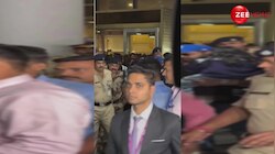 चैंपियंस ट्रॉफी में जीत का परचम लहराने के बाद मुंबई लौटे कप्तान Rohit Sharma, सोशल मीडिया पर वायरल हो रहा वीडियो!
