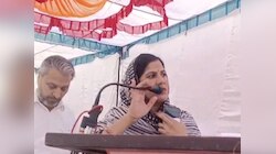 Hanumangarh News: मंच पर कांग्रेस नेता प्रवीणा मेघवाल ने सुनाया अपना दर्द