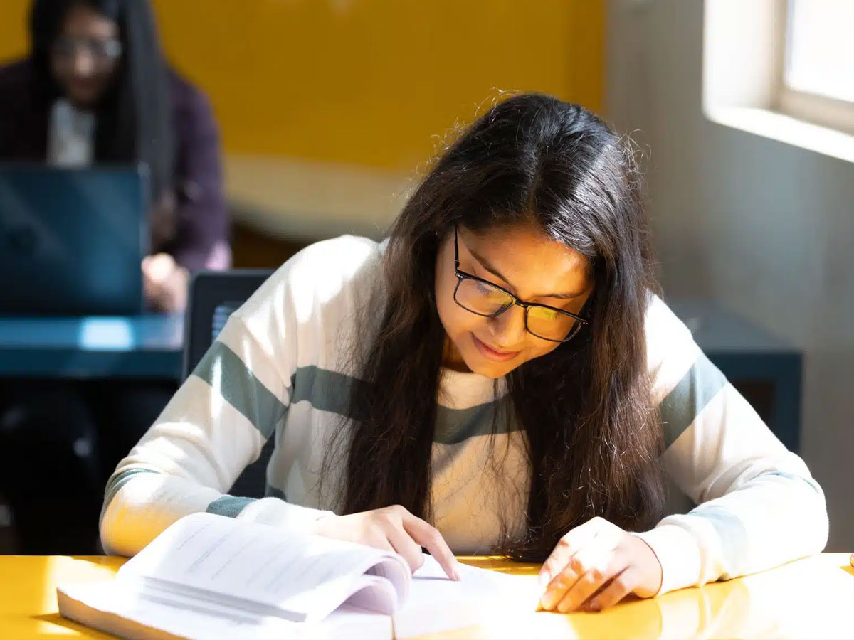 मुसलमानों को 50 फीसद तक रिजर्वेशन देती हैं ये यूनिवर्सिटी, दाखिले के लिए देना होता है एक टेस्ट मुसलमानों को 50 फीसद तक रिजर्वेशन देती हैं ये यूनिवर्सिटी, दाखिले के लिए देना होता है एक टेस्ट