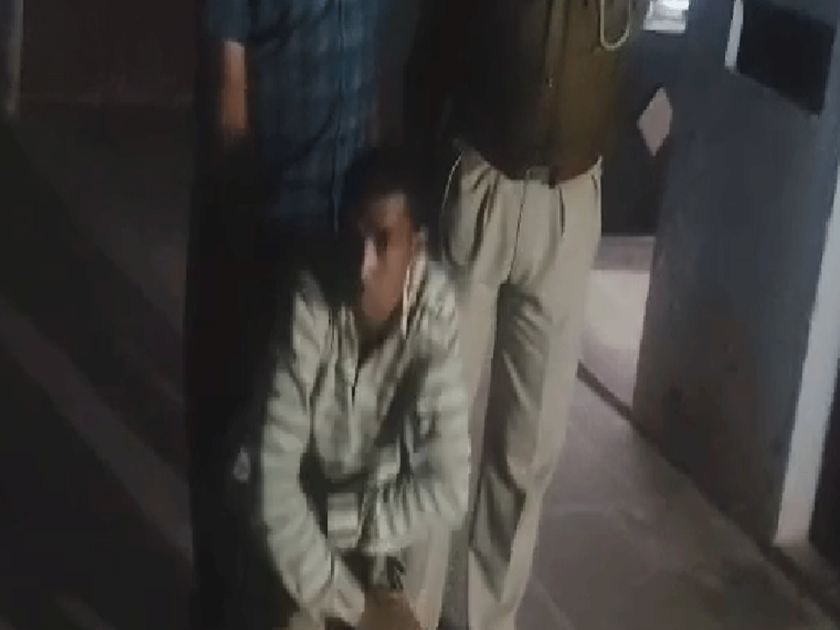 Dholpur News: झाड़ियों में युवक ने किया नाबालिग से रेप, छोटी बहन रहने आई थी दीदी के घर 