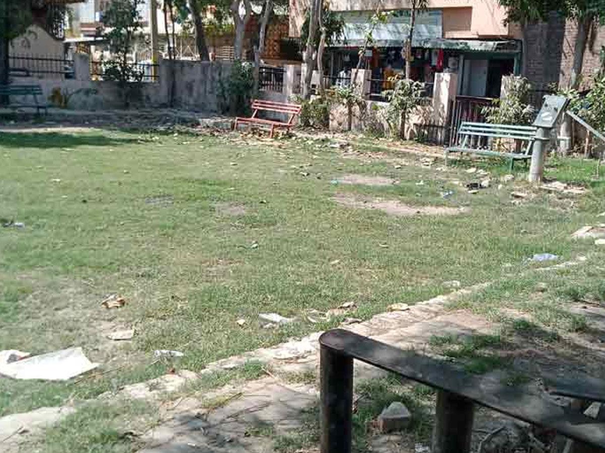 MCD पार्क में जाते थे मुसलमान; भाजपा विधायक ने गेट बंद कर खड़ी करवा दी दीवार MCD पार्क में जाते थे मुसलमान; भाजपा विधायक ने गेट बंद कर खड़ी करवा दी दीवार