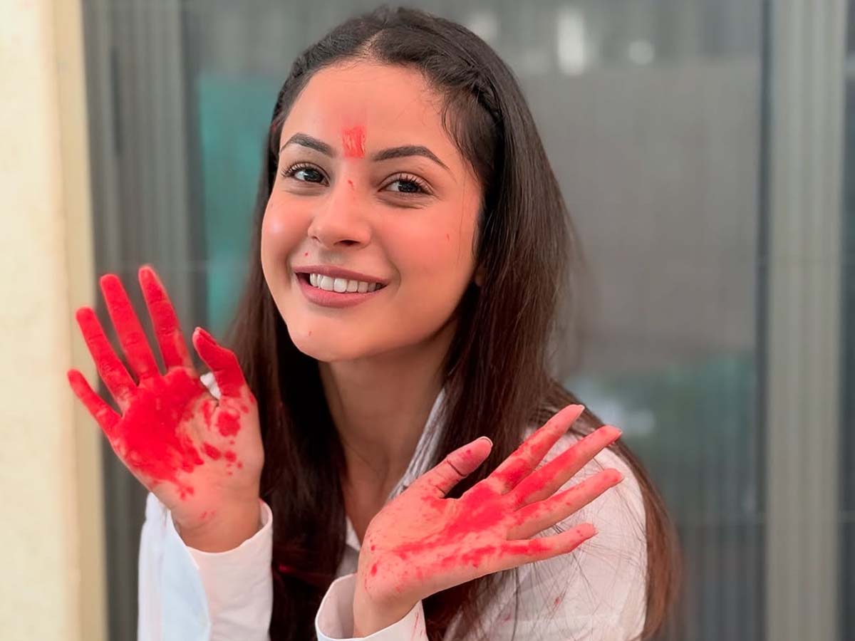 शहनाज गिल की क्यूट होली