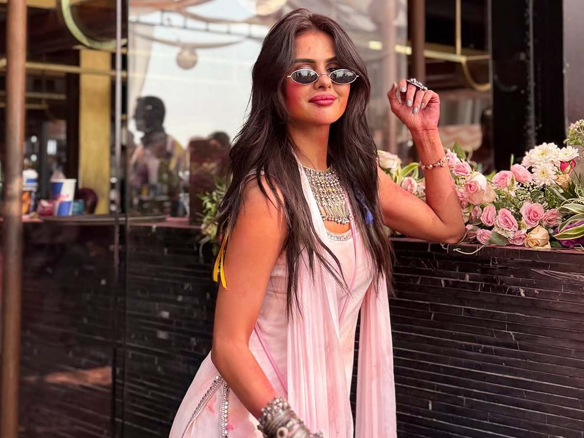 कैप्शन में प्रियंका चाहर चौधरी ने लिखी ये बात