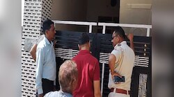 सूने मकान से लाखों की नगदी और गहने हुए चोरी, होली खिलने गांव गए थे घरवाले 