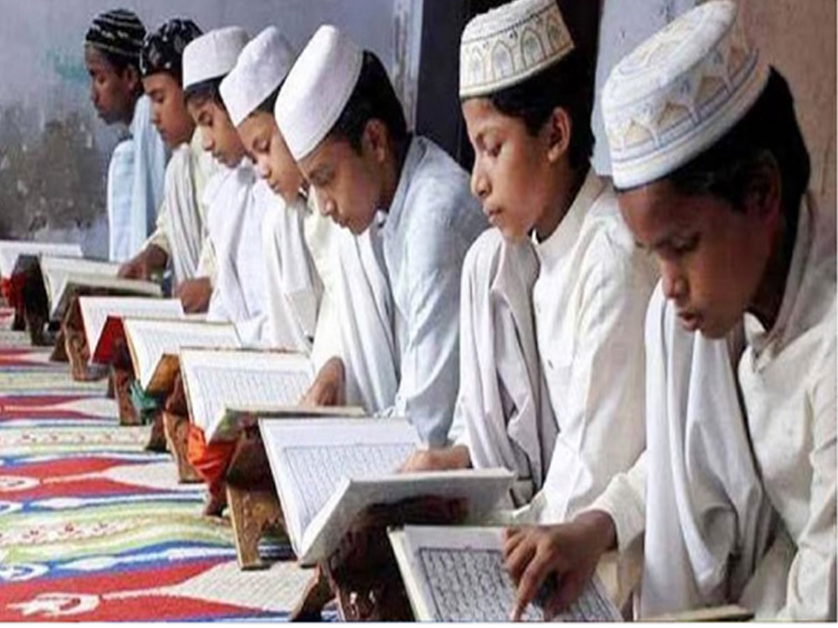 UK News: 52 मदरसों पर ताला लगने के बाद जमीयत उलेमा-ए-हिंद ने उत्तराखंड का दौरा किया UK News: 52 मदरसों पर ताला लगने के बाद जमीयत उलेमा-ए-हिंद ने उत्तराखंड का दौरा किया