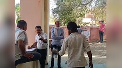 Dungarpur News: कार से टकराई पिकअप, सड़क हादसे में एक बुजुर्ग की मौत